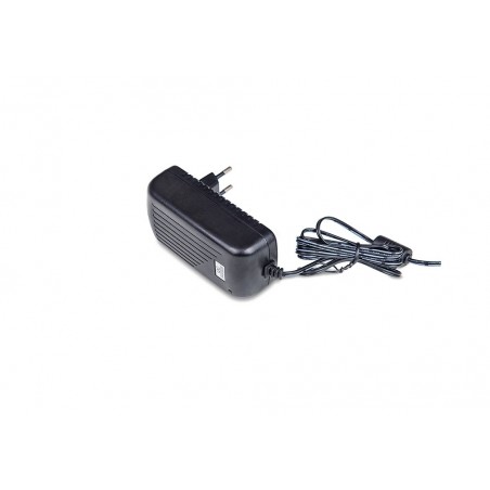 Alimentador salida fija 15V 2A Jack 4.75X17,5mm